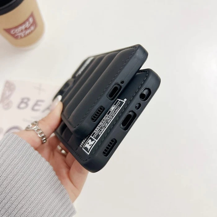 کاور آکادا مدل پافر مناسب برای گوشی موبایل اپل iphone X / XS